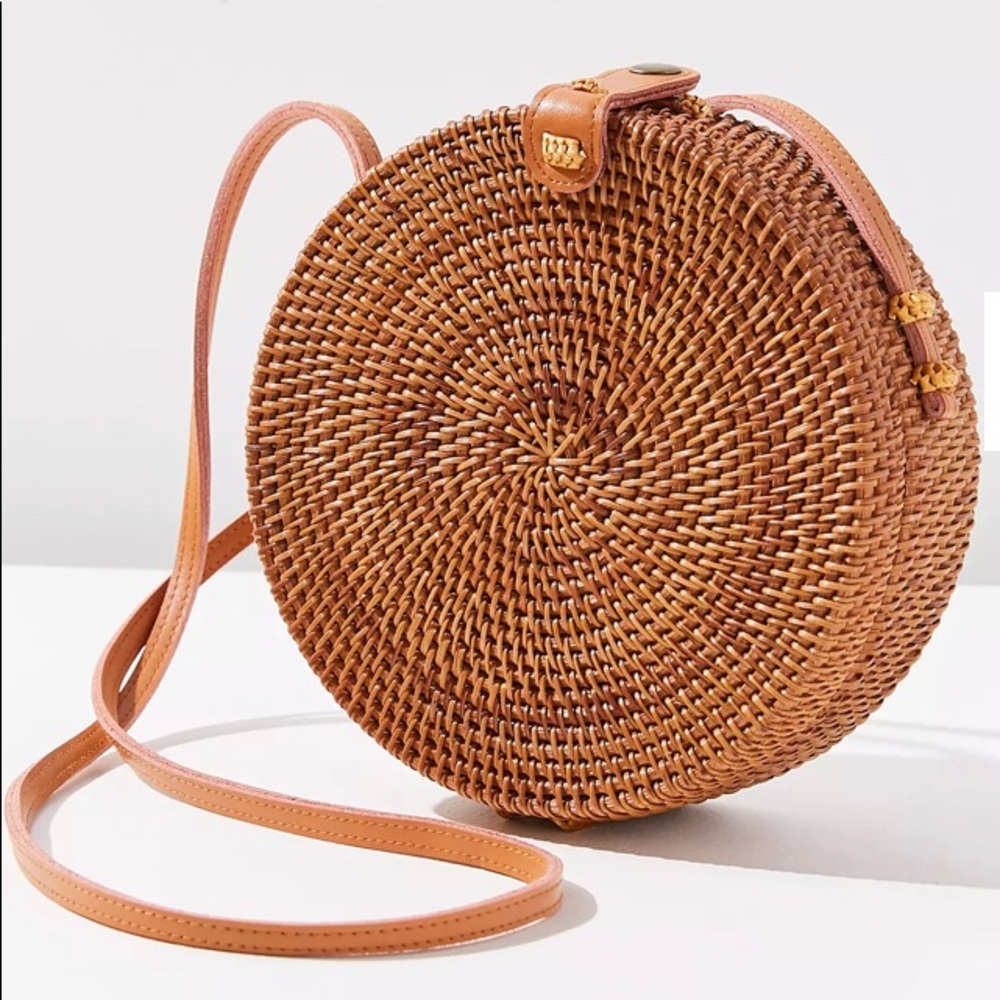 Urban Outfitters Circle Straw Crossbody Bag - Picture 1 of 5
